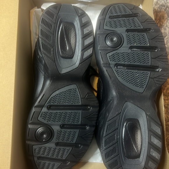 New In Box Nike Air Monarch IV 4E-Wide, 8 - Picture 12 of 12